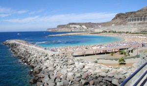 Amadores is an artificial beach and breakwater with imported coral sand.